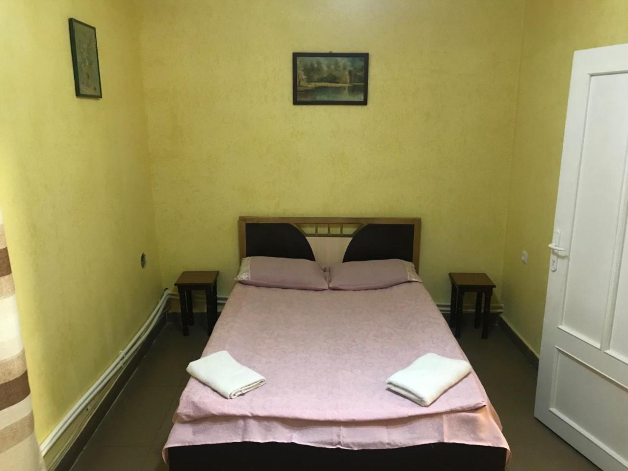 Best Hostel Republic Square Erevan Esterno foto